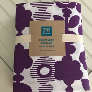 Pottery barn teen new sheet set